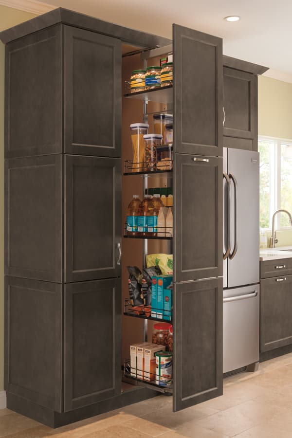 Dispensa Pantry door style in Pull-out pantry by Kitchen Craft