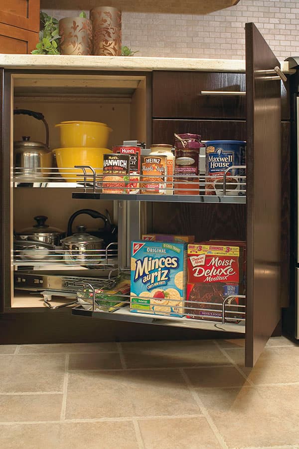 Magic Corner door style in Corner unit by Kitchen Craft